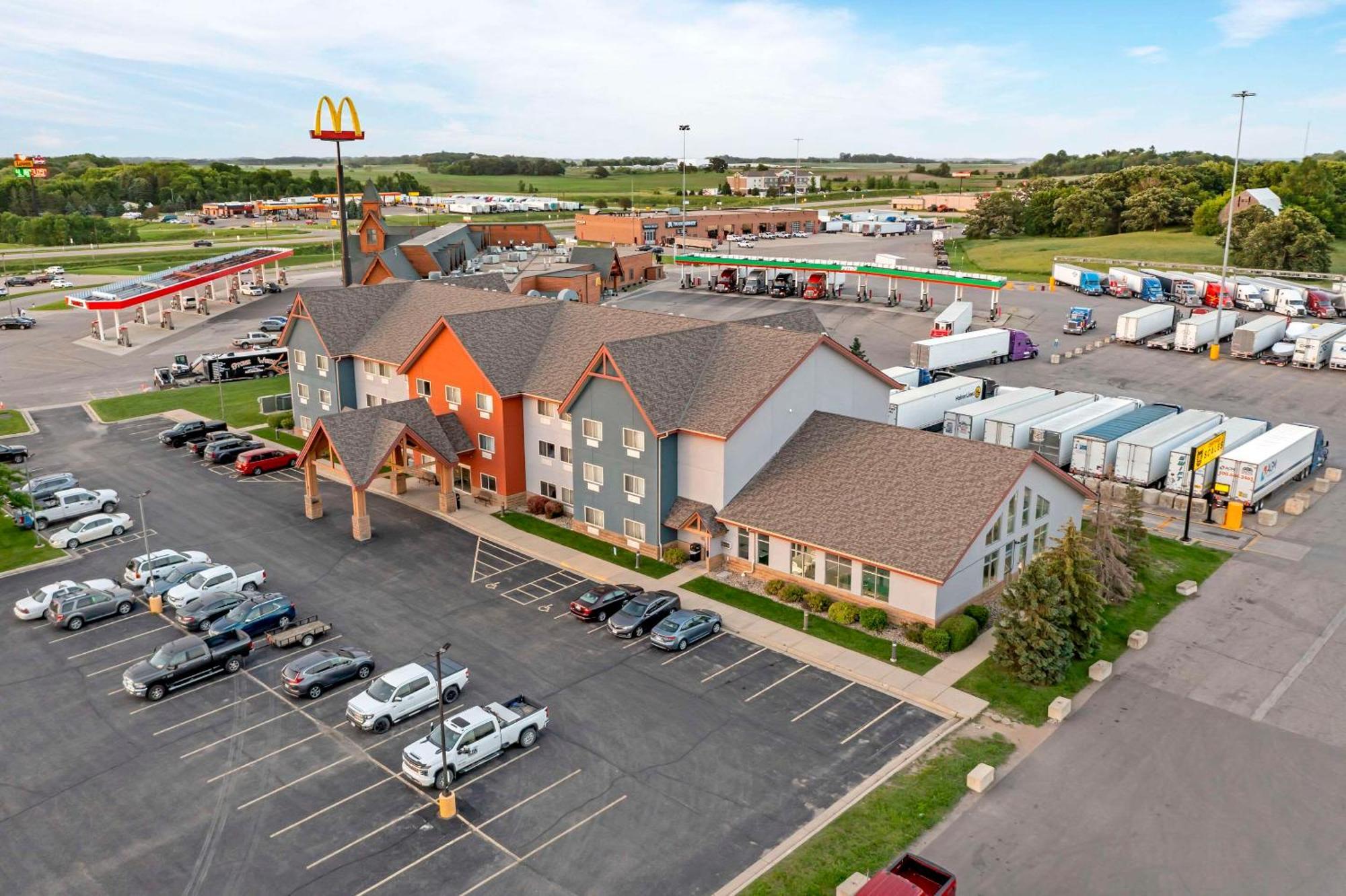 Comfort Inn Альберт-Лі Екстер'єр фото