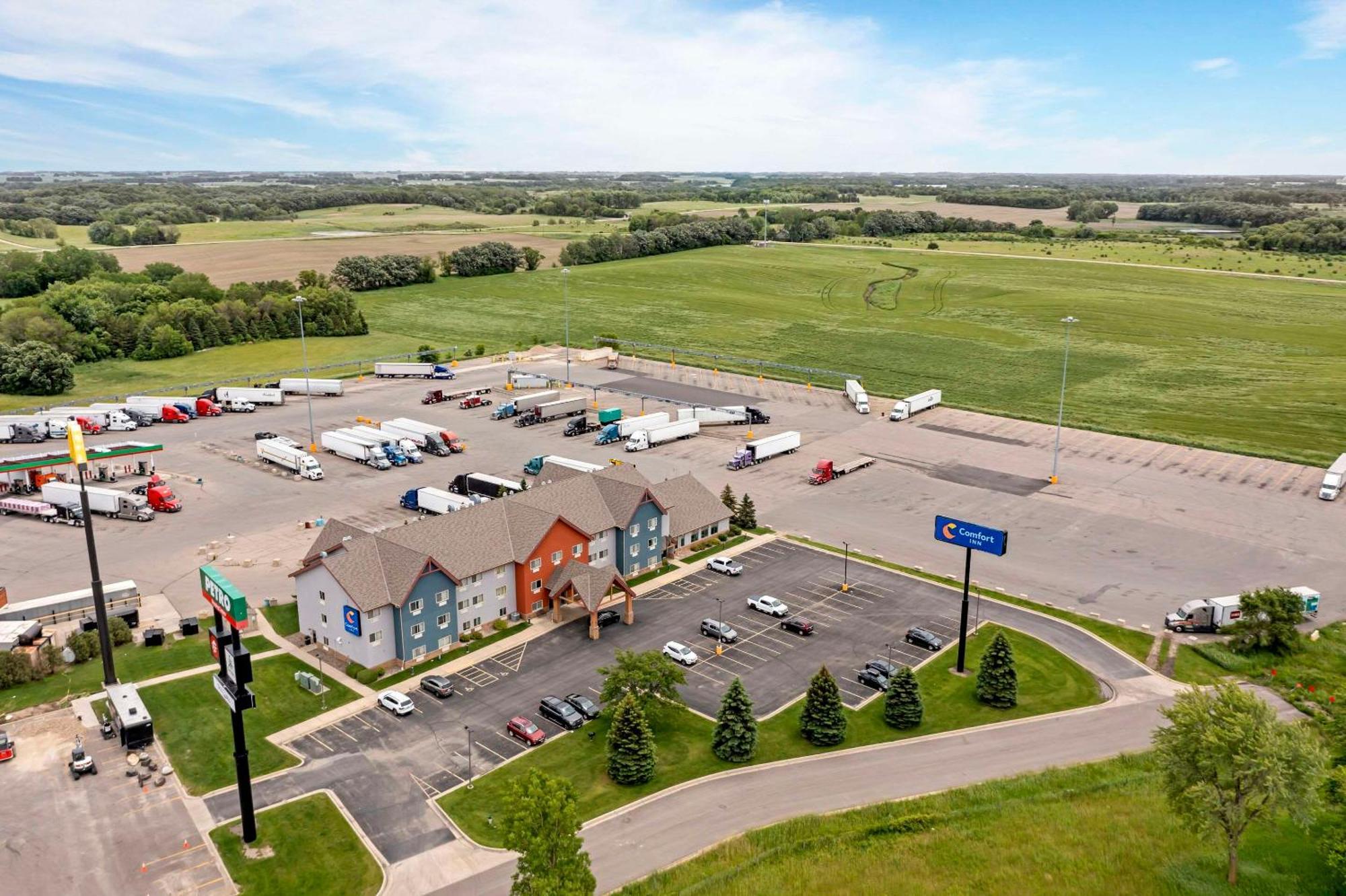 Comfort Inn Альберт-Лі Екстер'єр фото