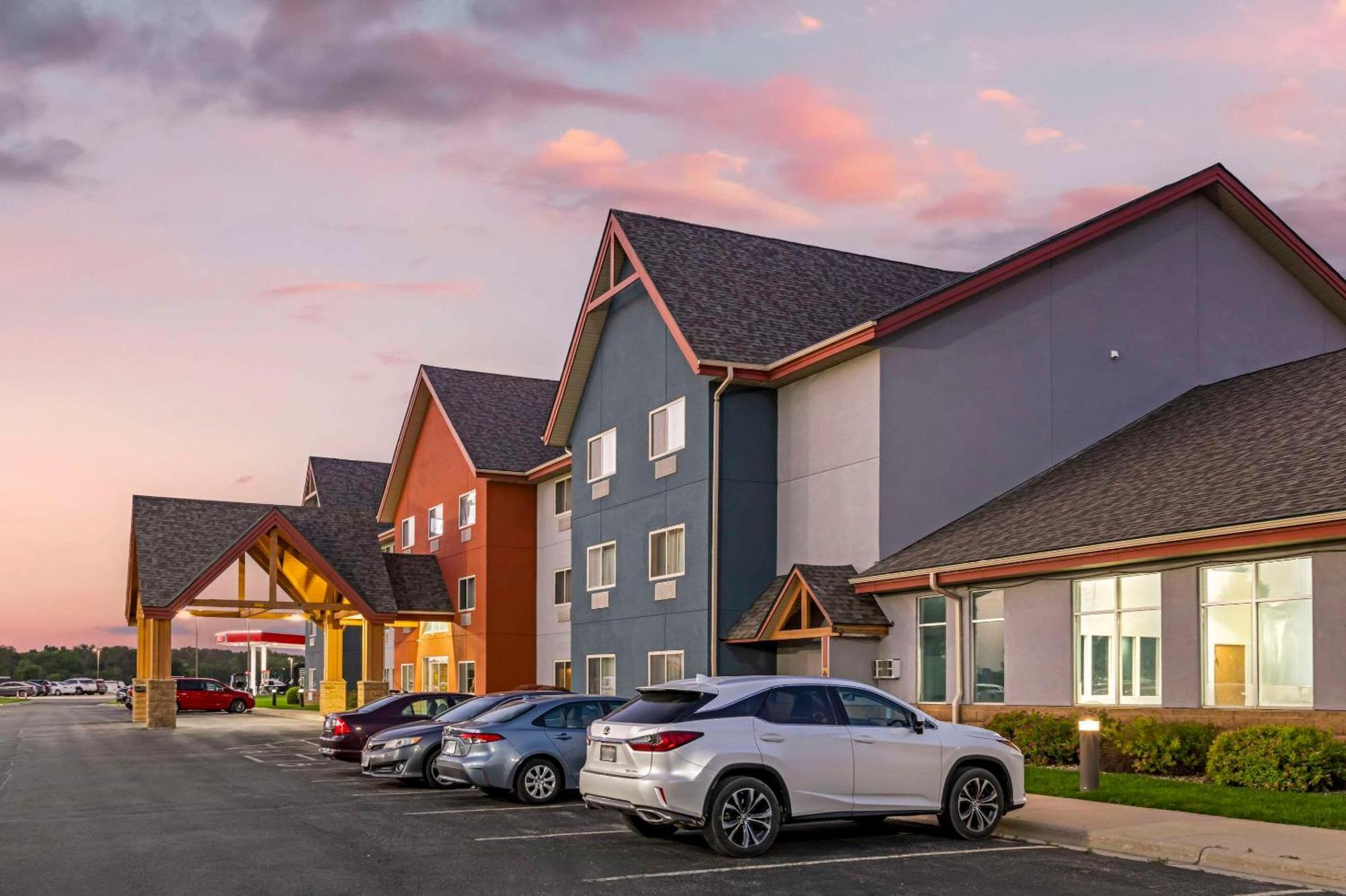 Comfort Inn Альберт-Лі Екстер'єр фото
